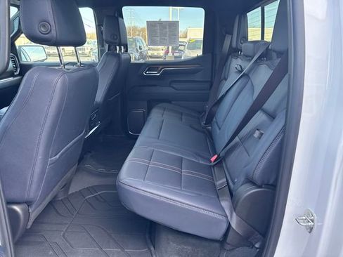 Used 2024 Chevrolet Silverado 1500 High Country image 29