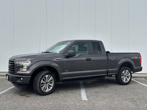 Used 2017 Ford F150 XL w/ Equipment Group 101A Mid AWD/4WD image 1