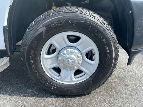 Used 2022 RAM 2500 Tradesman AWD/4WD image 35