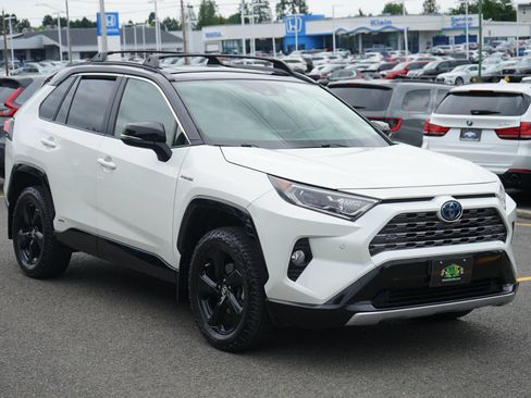 Used 2019 Toyota RAV4 XSE AWD/4WD image 7