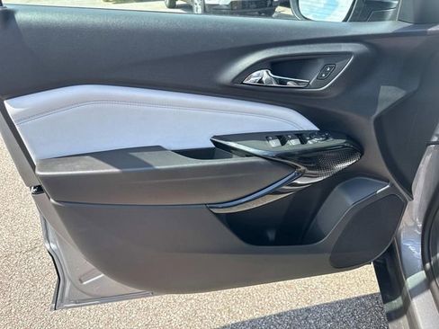 New 2025 Chevrolet Trax LT w/ Driver Confidence Package image 18