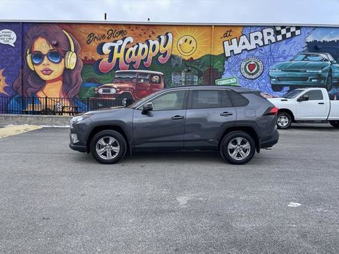 Certified 2022 Toyota RAV4 LE image 2