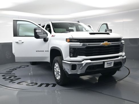 Certified 2024 Chevrolet Silverado 2500 LT image 21