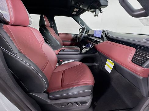 New 2026 INFINITI QX80 Autograph image 38