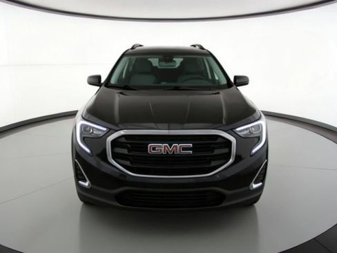 Used 2020 GMC Terrain SLE w/ Driver Convenience Package image 5
