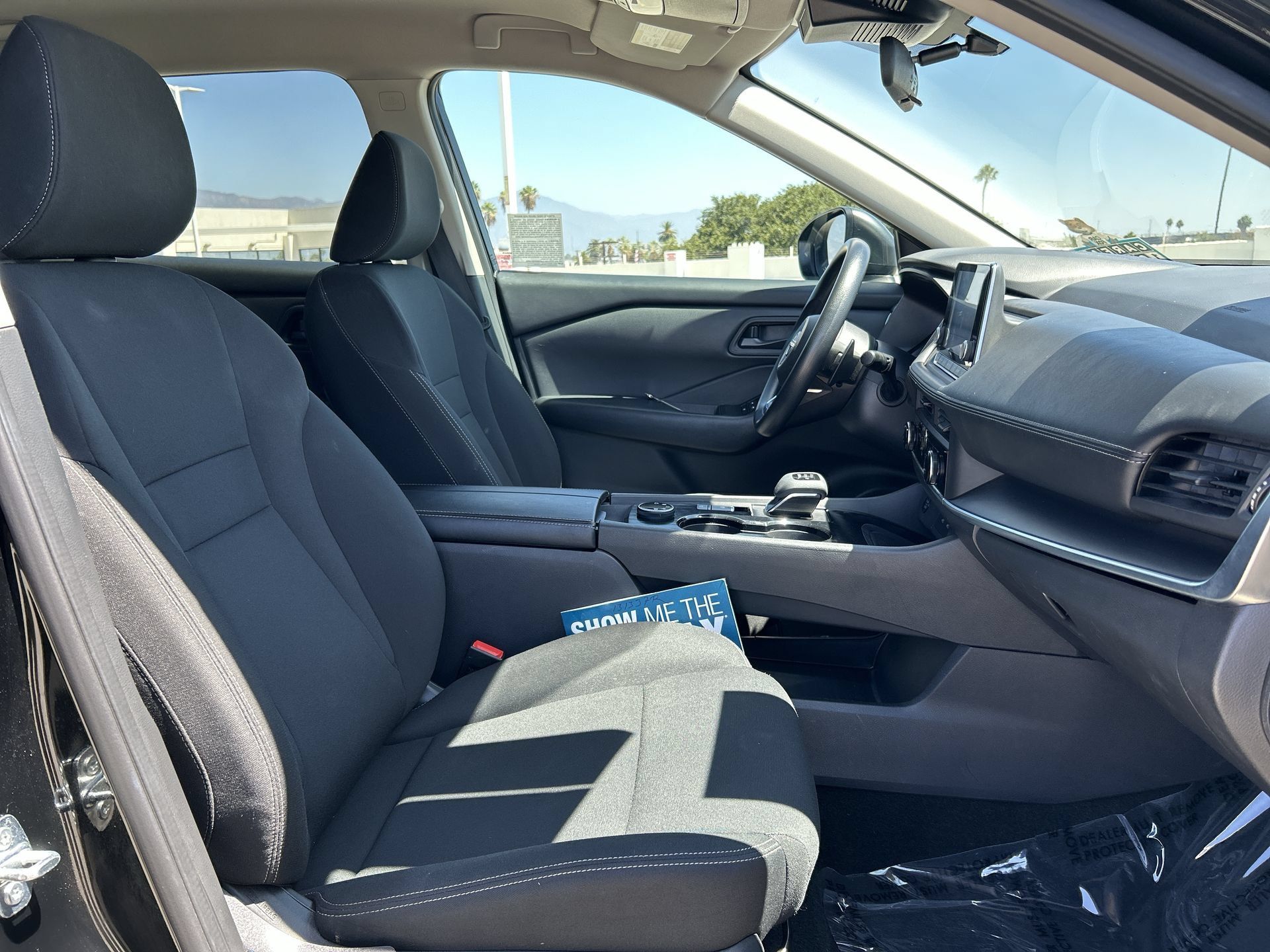 Used 2024 Nissan Rogue S AWD/4WD image 25