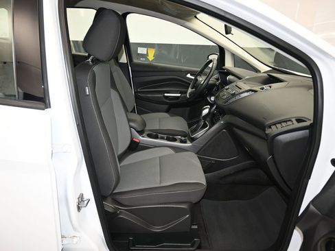 Used 2017 Ford C-MAX SE image 38