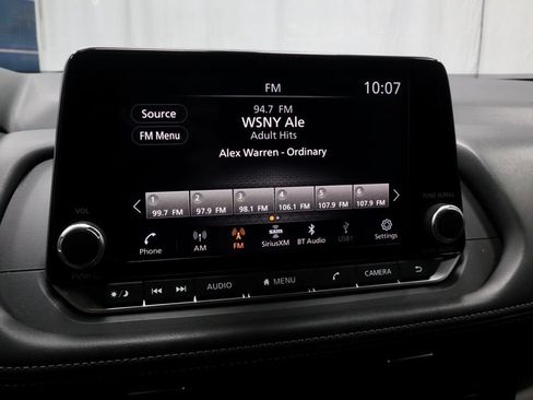 Certified 2024 Nissan Rogue SV AWD/4WD image 3