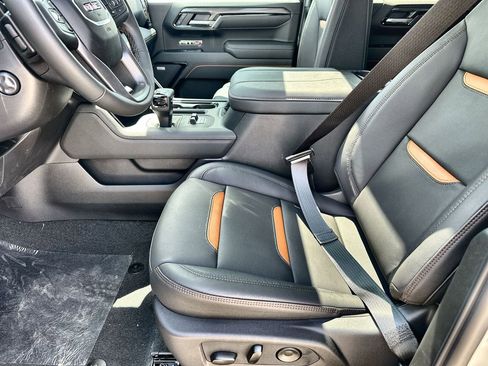New 2026 GMC Sierra 1500 AT4 w/ AT4 Premium Package AWD/4WD image 24