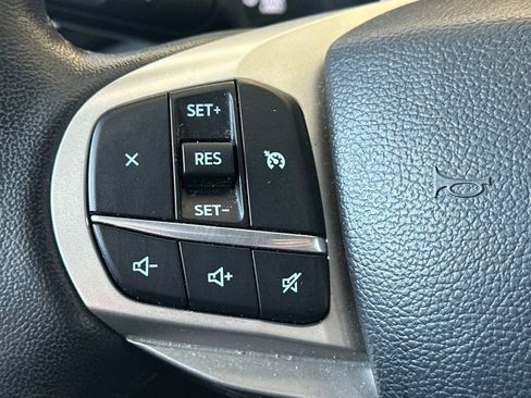 Used 2023 Ford Explorer XLT w/ Equipment Group 202A RWD image 23