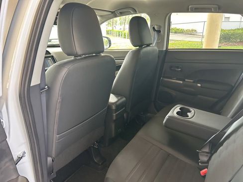 New 2025 Mitsubishi Outlander Sport SE image 29