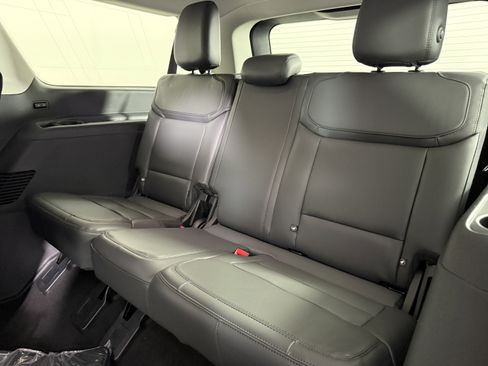 New 2026 Ford Expedition Max Active RWD image 15