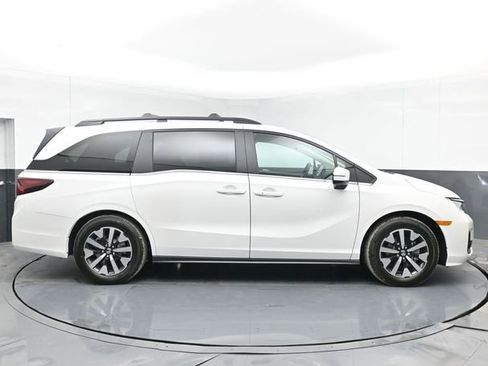 New 2026 Honda Odyssey EX-L image 11