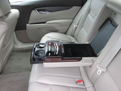 Used 2015 Cadillac XTS Limousine FWD image 47