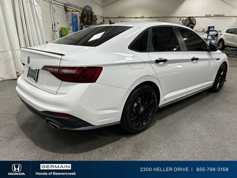 Used 2024 Volkswagen Jetta GLI 40th Anniversary Edition FWD image 8