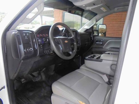Used 2019 Chevrolet Silverado 3500 W/T w/ WT Convenience Package RWD image 7