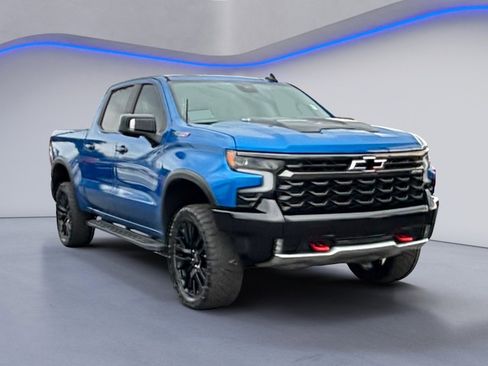 Used 2023 Chevrolet Silverado 1500 ZR2 image 8