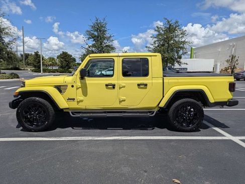 Used 2024 Jeep Gladiator Sport AWD/4WD image 6