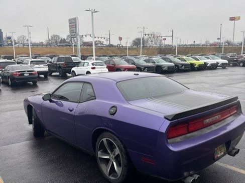 Used 2014 Dodge Challenger R/T image 3
