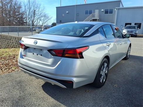 Certified 2020 Nissan Altima 2.5 S image 2