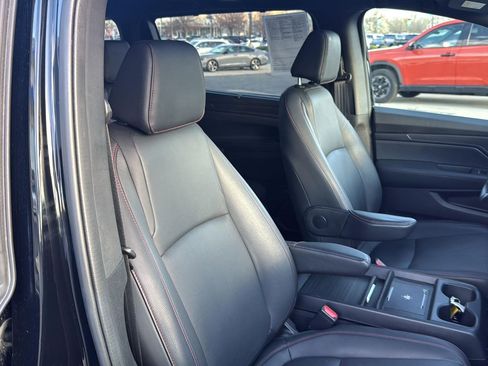 Certified 2025 Honda Odyssey Sport-L image 37