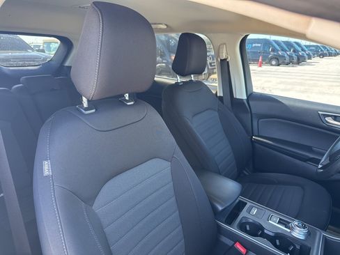 Used 2022 Ford Edge SE image 13