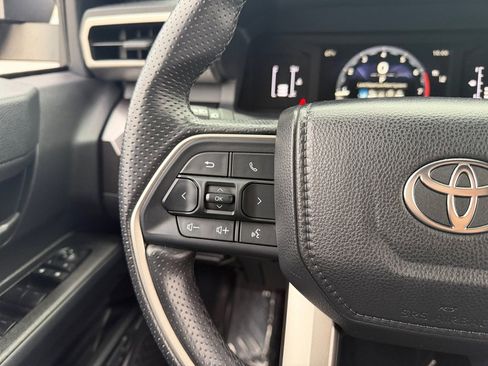 Certified 2025 Toyota 4Runner SR5 image 19