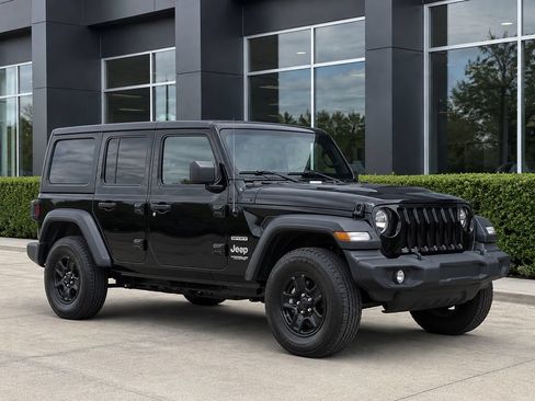 Used 2020 Jeep Wrangler Unlimited Sport AWD/4WD image 25