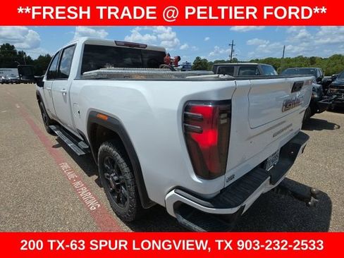 Used 2024 GMC Sierra 2500 AT4 w/ AT4 Premium Plus Package AWD/4WD image 8