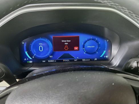 Used 2021 Ford Escape SEL w/ Technology Package FWD image 19
