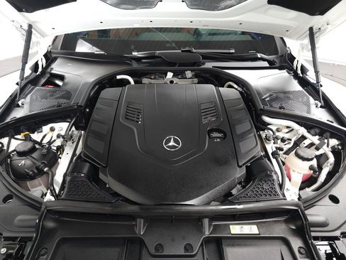 Used 2023 Mercedes-Benz S 580 4MATIC Sedan w/ 3D Technology Package image 39
