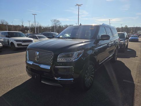 Used 2019 Lincoln Navigator L Reserve image 9