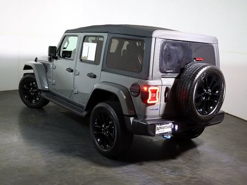 Used 2023 Jeep Wrangler Unlimited Sahara AWD/4WD image 2