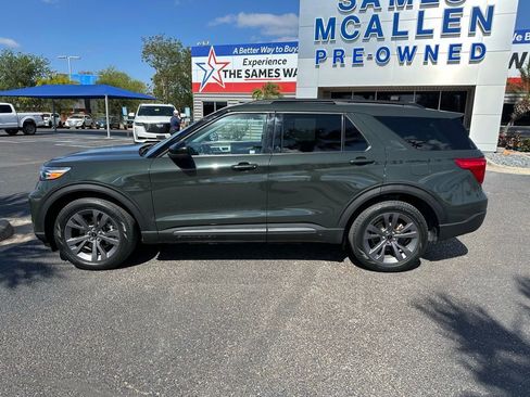 Used 2023 Ford Explorer XLT w/ Equipment Group 202A RWD image 3