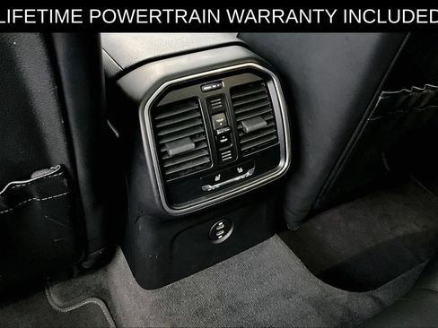 Used 2024 Porsche Macan w/ Premium Plus Package AWD/4WD image 31