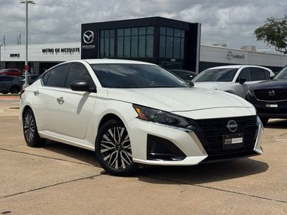 Used 2025 Nissan Altima 2.5 SV