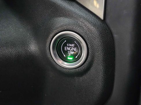 Used 2022 Chevrolet Silverado 1500 LT image 29