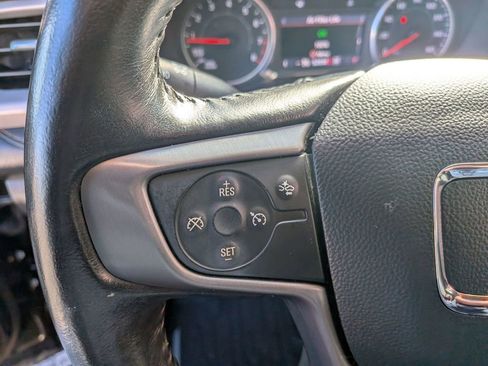 Certified 2022 GMC Acadia AT4 image 16