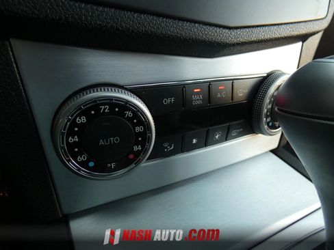 Used 2009 Mercedes-Benz C 300 Sedan image 52