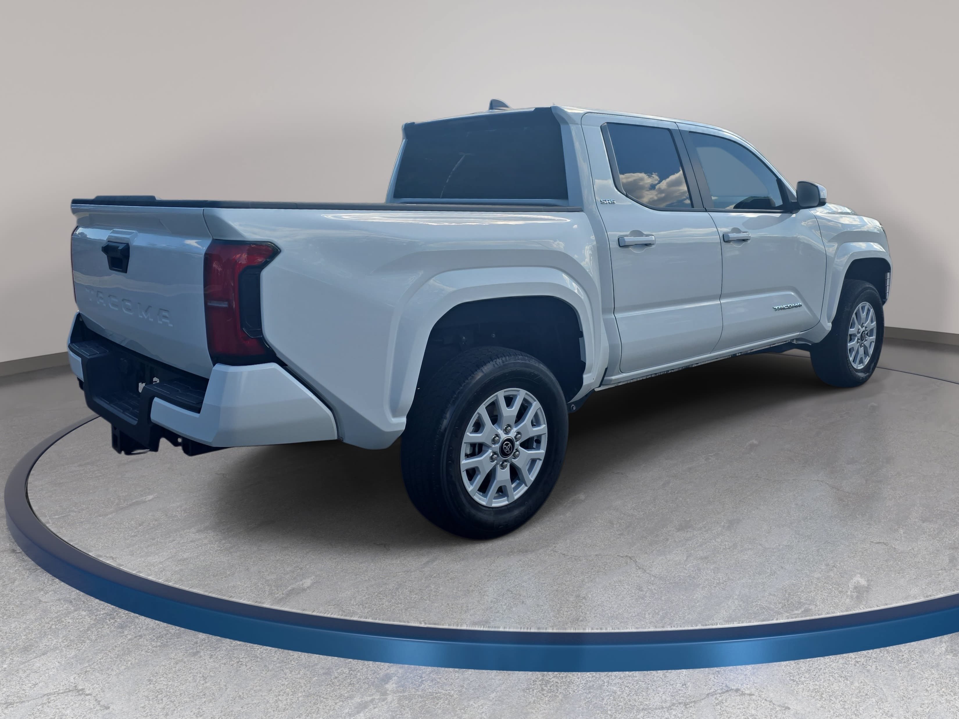 Used 2024 Toyota Tacoma SR5 RWD image 5
