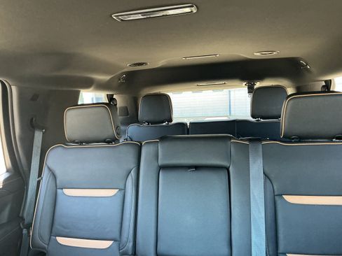 Certified 2021 GMC Yukon AT4 w/ Technology Package AWD/4WD image 10