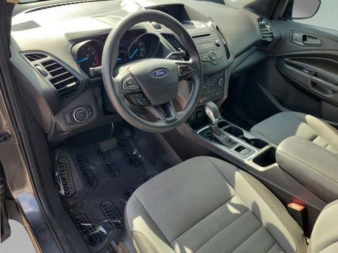 Used 2018 Ford Escape S image 21
