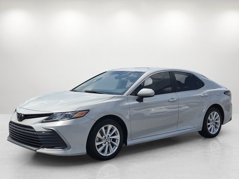 Used 2024 Toyota Camry LE FWD image 1
