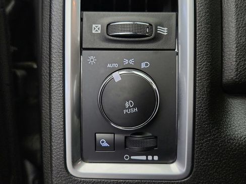 Used 2021 RAM 1500 Warlock AWD/4WD image 17