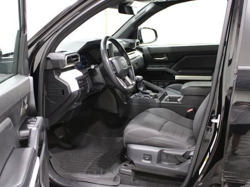 Used 2024 Toyota Tacoma TRD Off-Road AWD/4WD image 3