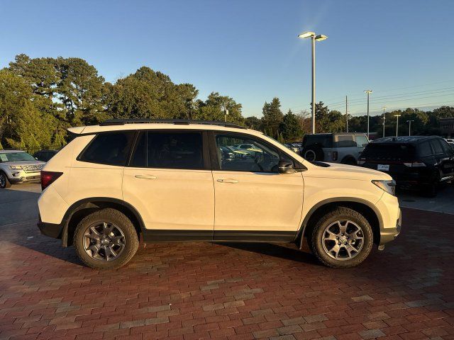 Used 2024 Honda Passport TrailSport image 16