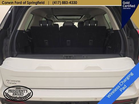 Used 2025 Ford Expedition Active AWD/4WD image 16