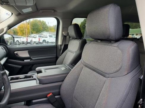 New 2025 Ford Expedition Active image 18