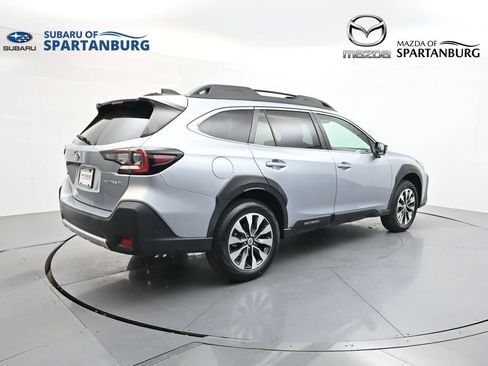 Used 2024 Subaru Outback Limited AWD/4WD image 8