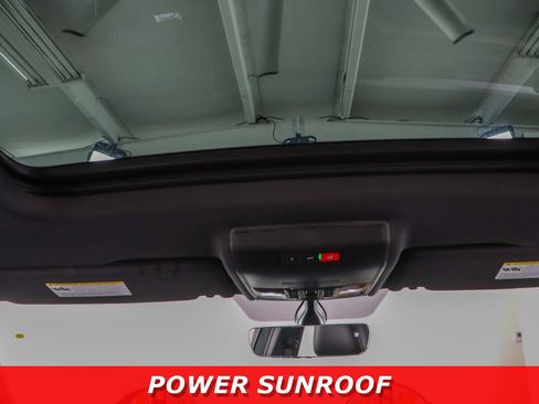 Used 2022 Volkswagen Atlas Cross Sport SE image 21